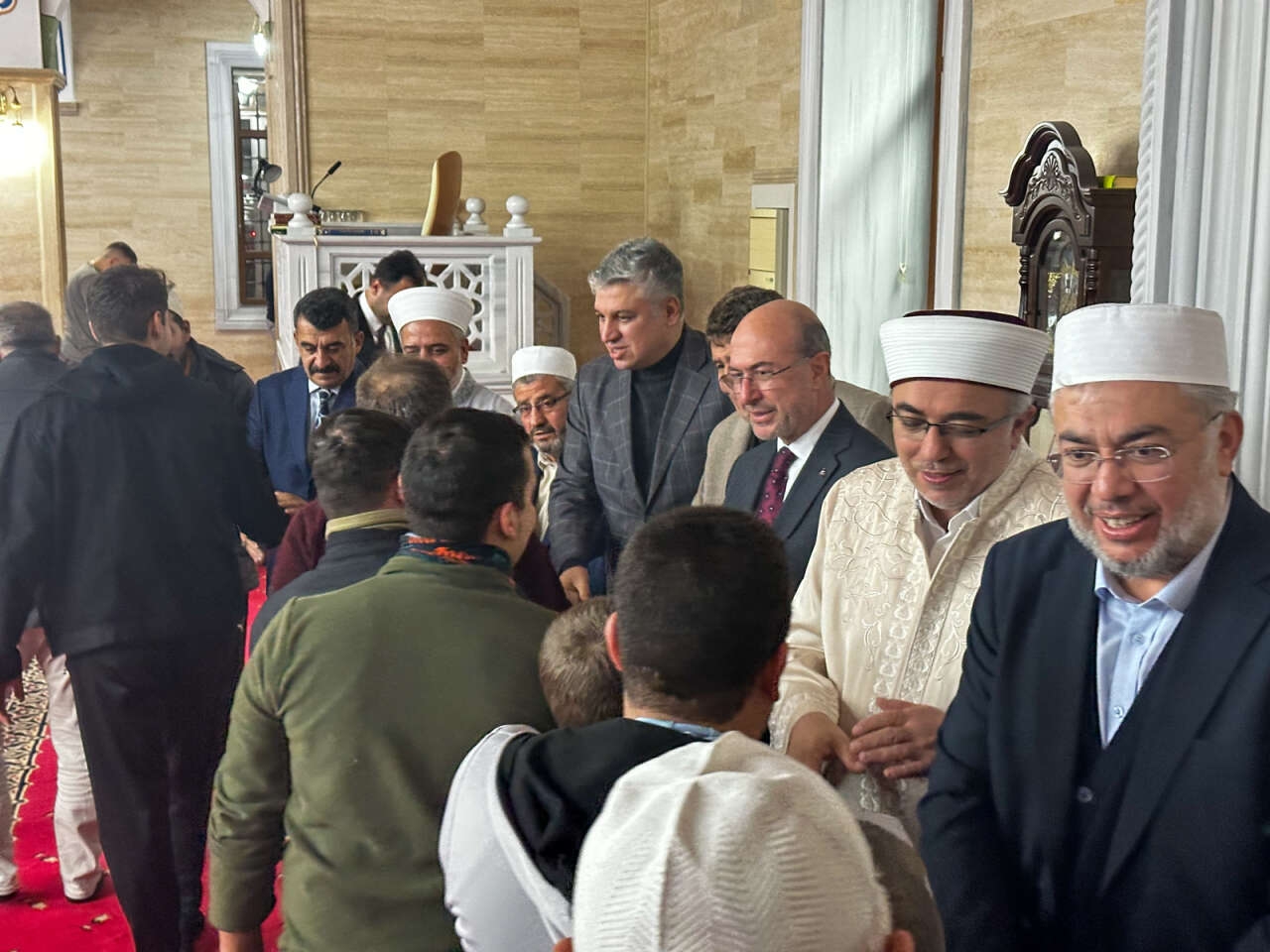 Konyalılar kandil coşkusunu Başkan Pekyatırmacı ile yaşadı 3